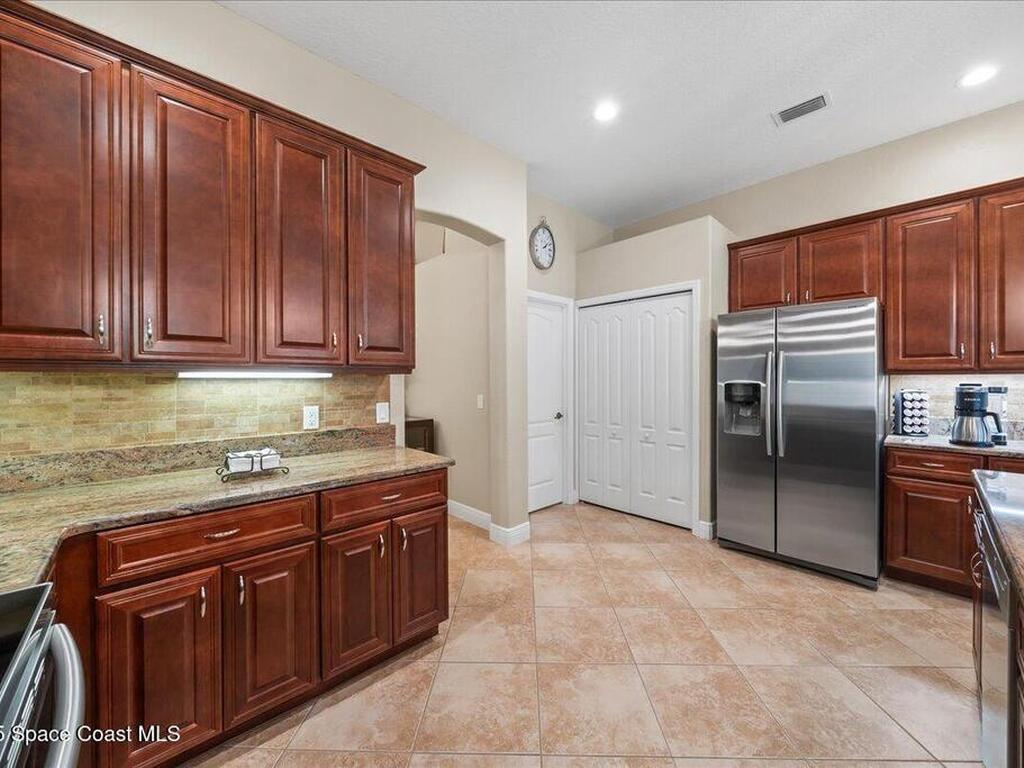 2005 Botanica Circle, Melbourne, FL 32904