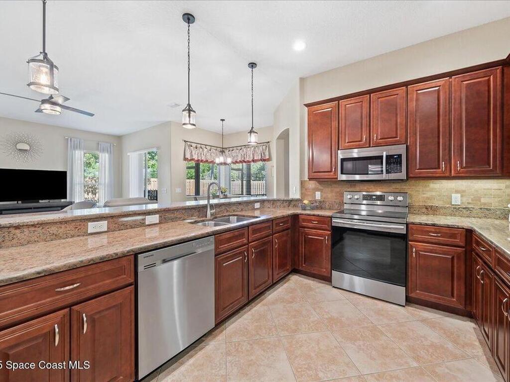 2005 Botanica Circle, Melbourne, FL 32904