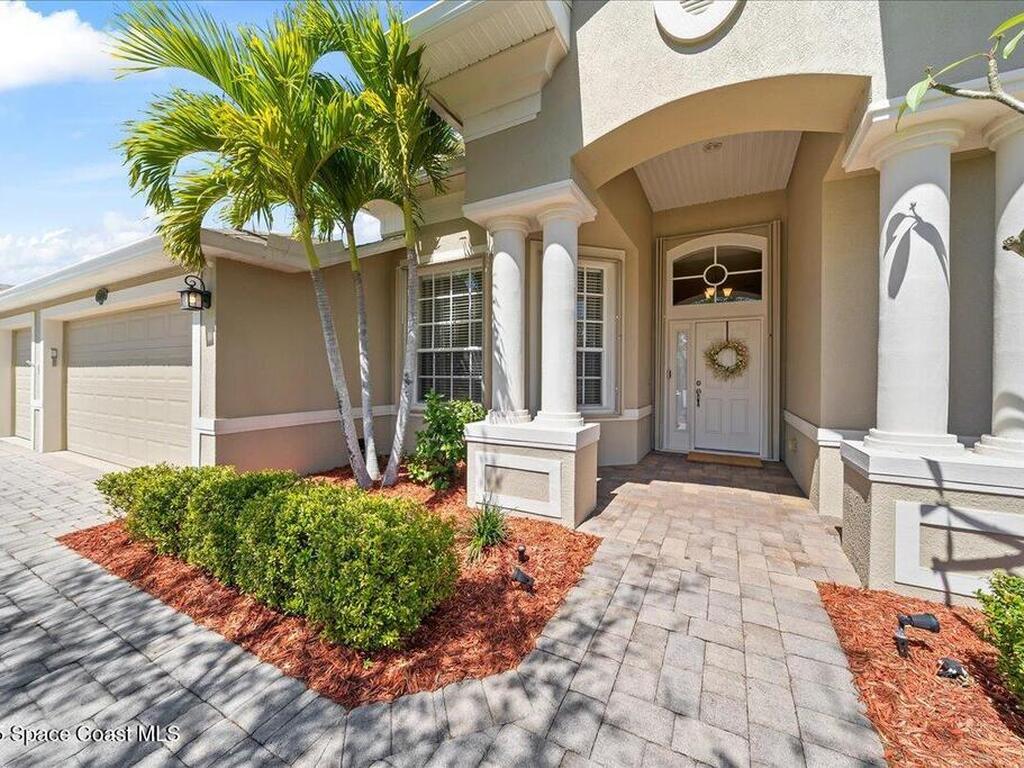 2005 Botanica Circle, Melbourne, FL 32904