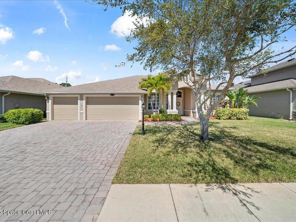 2005 Botanica Circle, Melbourne, FL 32904