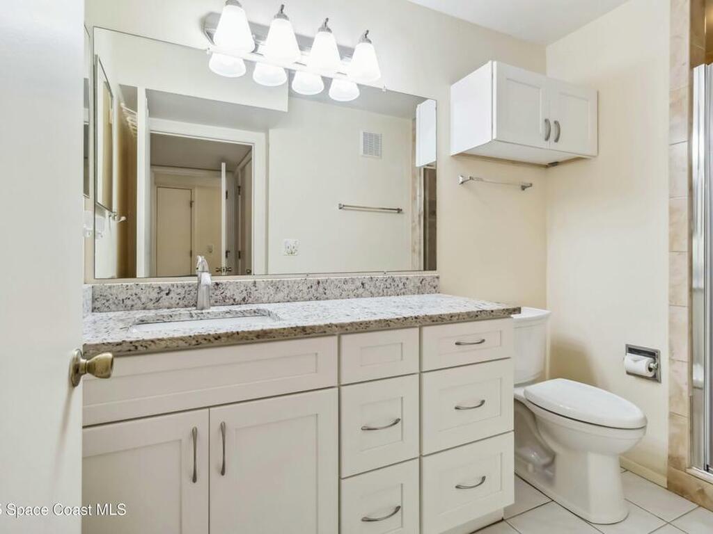 4910 Lake Waterford Way, Melbourne, FL 32901