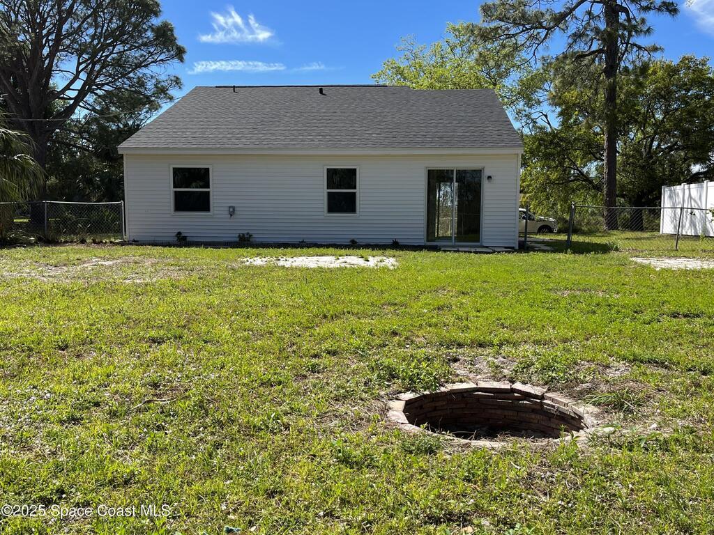 827 Isar Avenue, Palm Bay, FL 32907