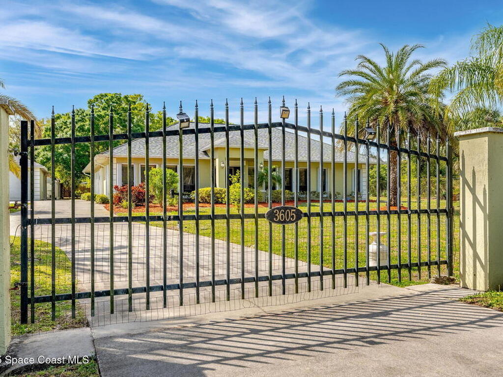 3605 Valkaria Road, Malabar, FL 32950
