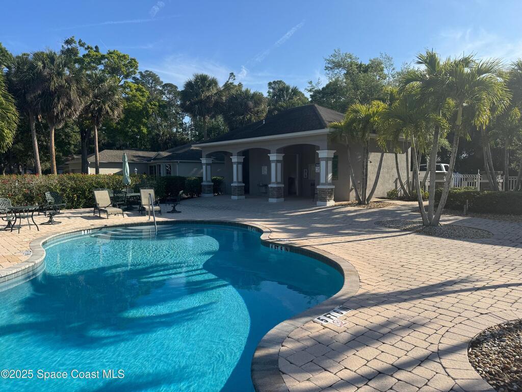 652 Hatteras Court, Vero Beach, FL 32968