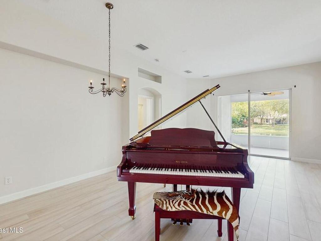 652 Hatteras Court, Vero Beach, FL 32968