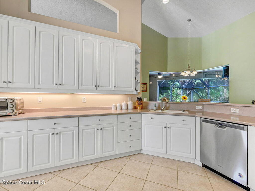 440 Mohawk Trail, Merritt Island, FL 32953