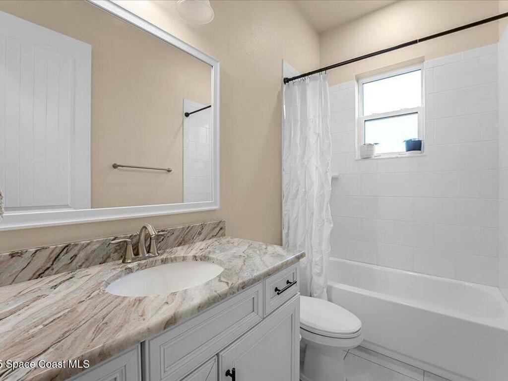 6900 1st Street, Vero Beach, FL 32968