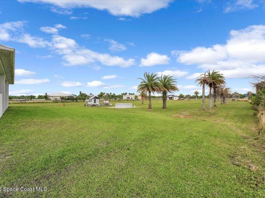 6900 1st Street, Vero Beach, FL 32968