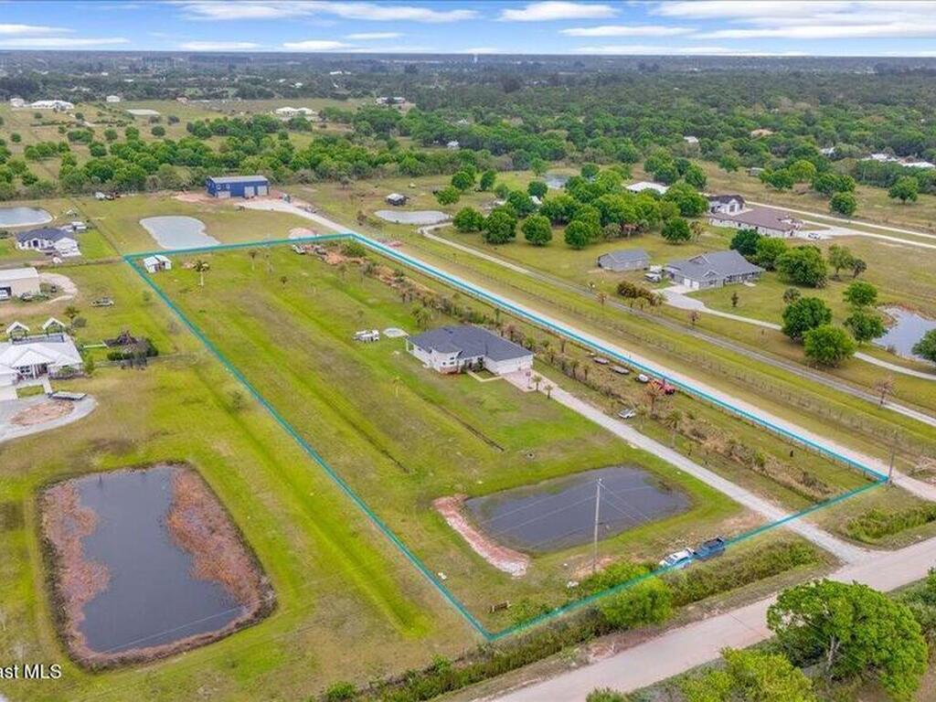 6900 1st Street, Vero Beach, FL 32968