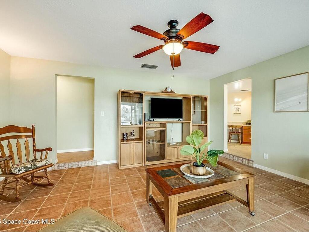 132 Yacht Haven Drive, Cocoa Beach, FL 32931