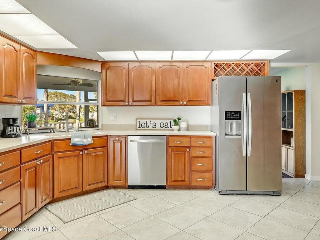 132 Yacht Haven Drive, Cocoa Beach, FL 32931