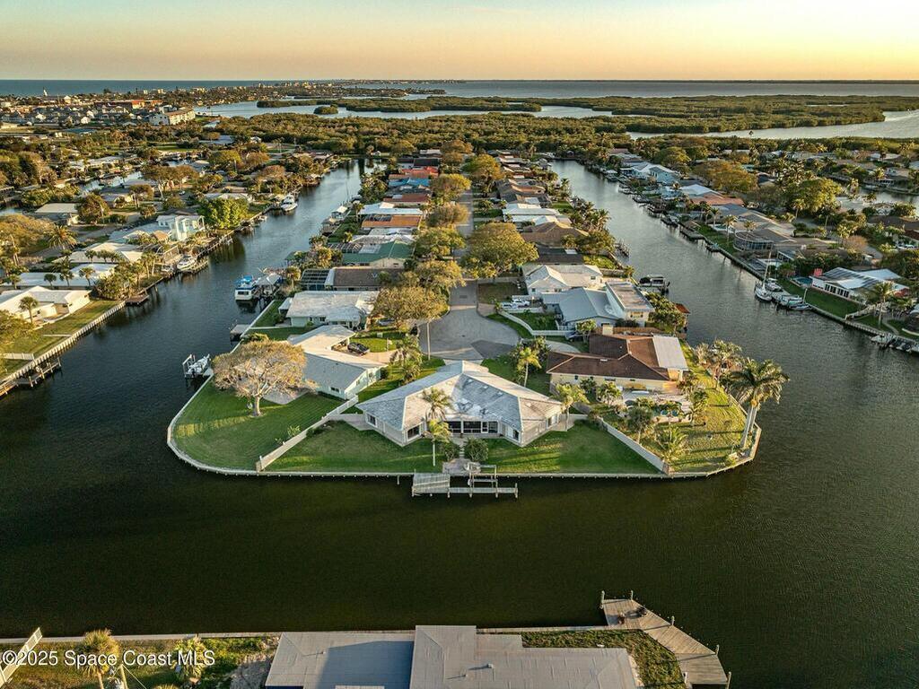 132 Yacht Haven Drive, Cocoa Beach, FL 32931