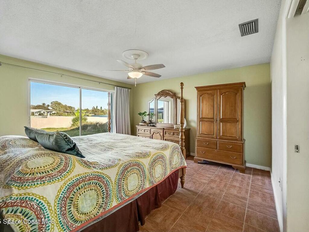 132 Yacht Haven Drive, Cocoa Beach, FL 32931