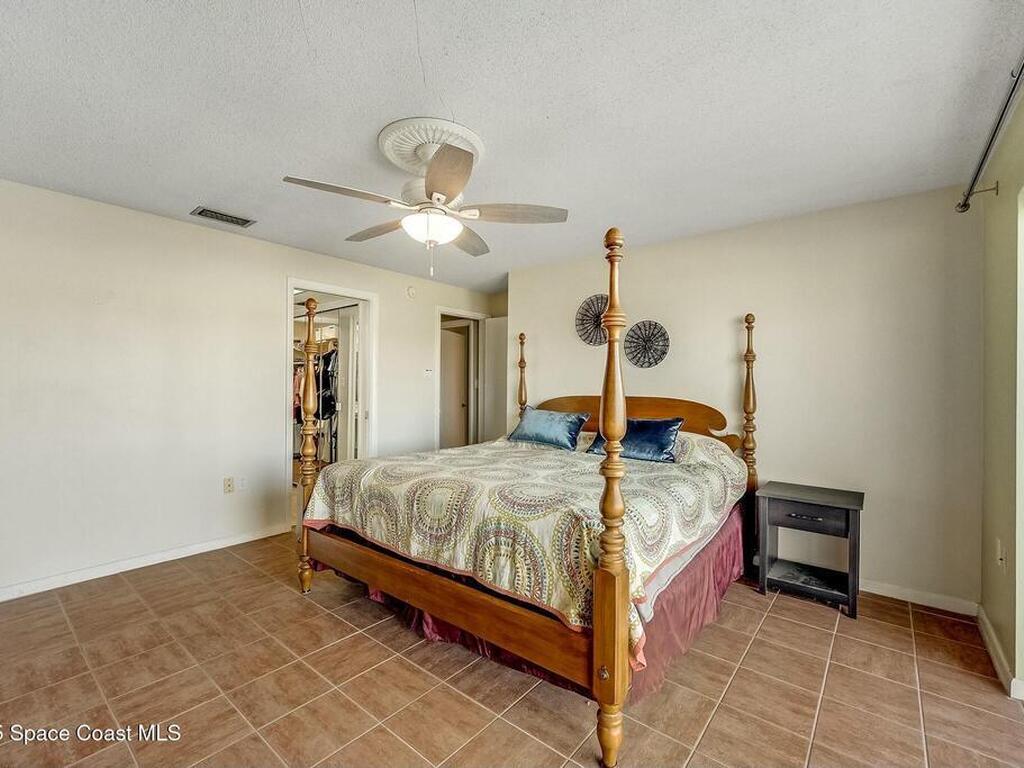 132 Yacht Haven Drive, Cocoa Beach, FL 32931