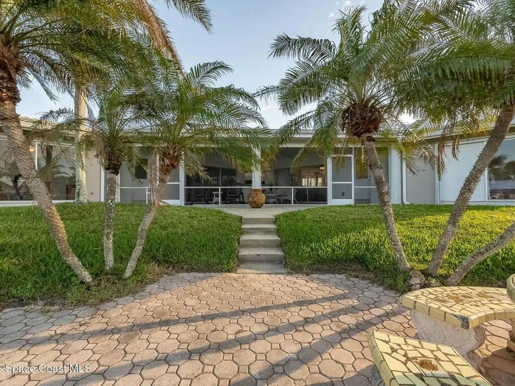 132 Yacht Haven Drive, Cocoa Beach, FL 32931