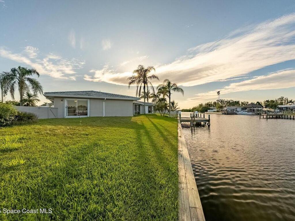 132 Yacht Haven Drive, Cocoa Beach, FL 32931