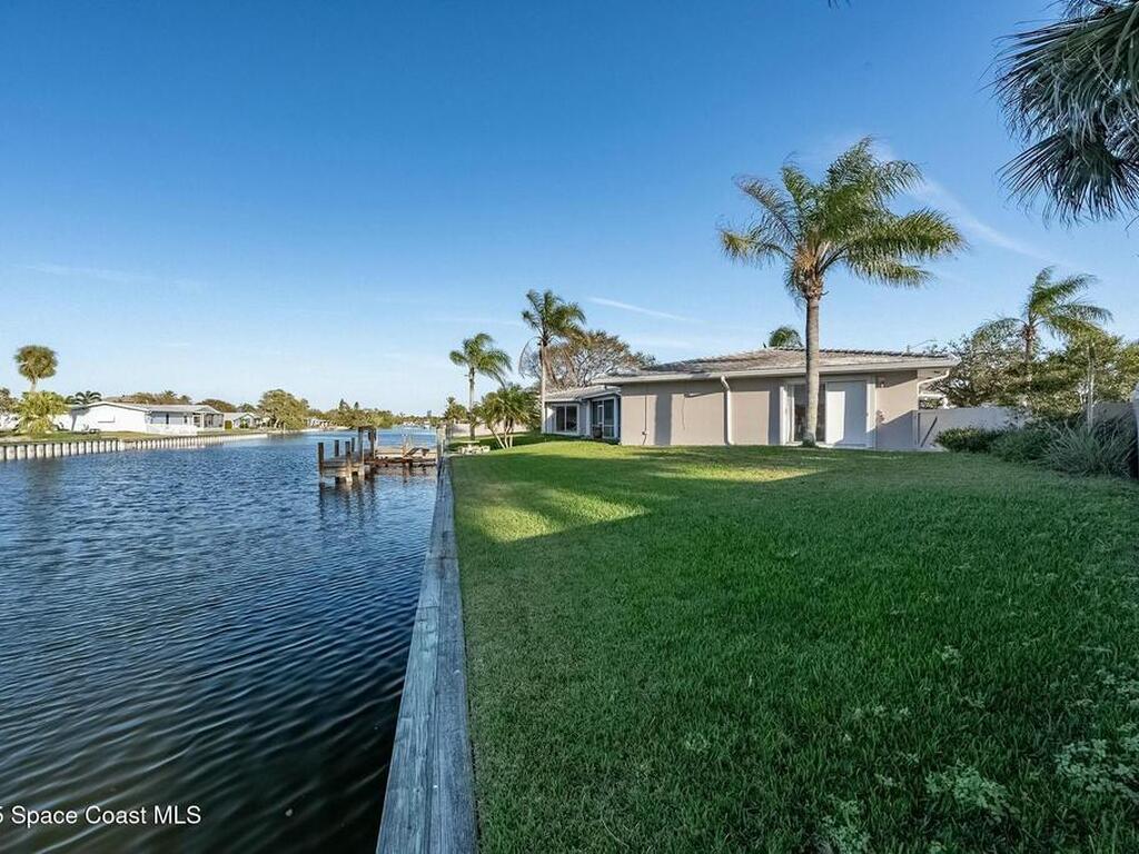 132 Yacht Haven Drive, Cocoa Beach, FL 32931