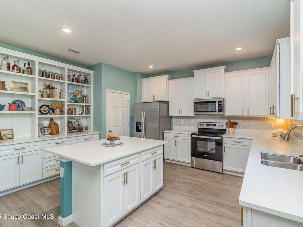 4277 Broomsedge Circle, West Melbourne, FL 32904