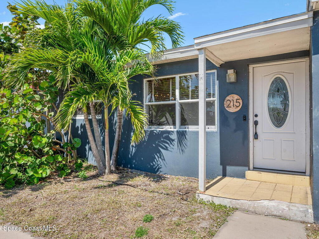 215 NE 2nd Street, Satellite Beach, FL 32937
