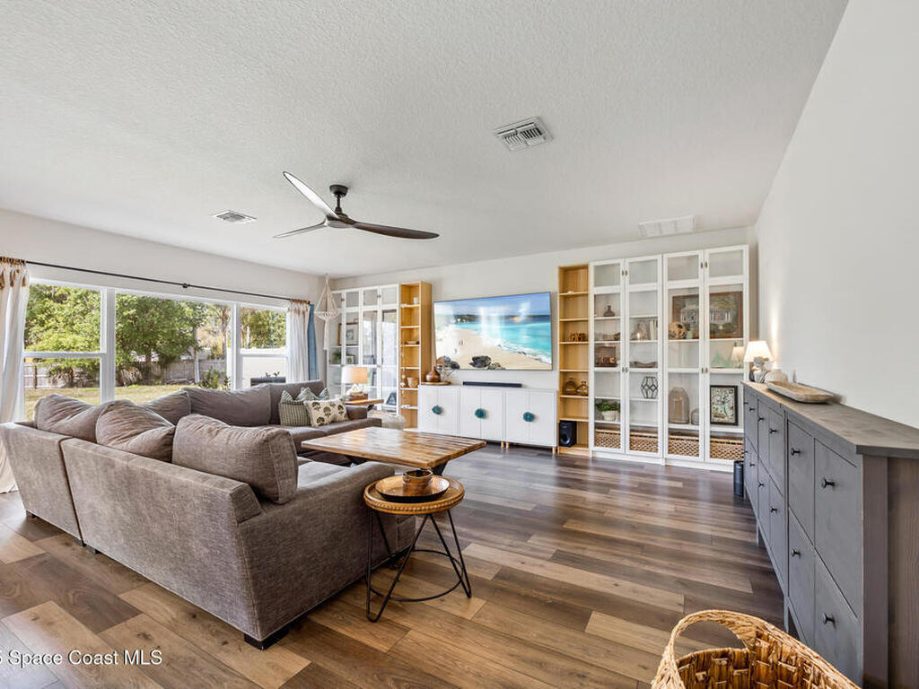 2891 Bobby Jones Street, West Melbourne, FL 32904