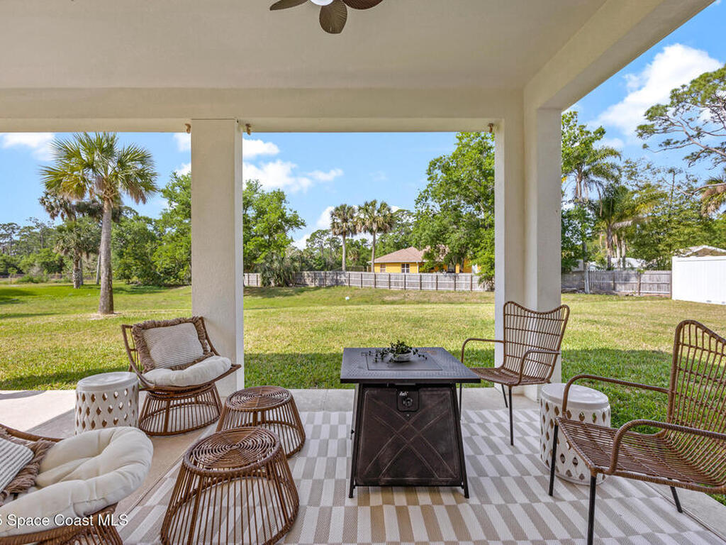 2891 Bobby Jones Street, West Melbourne, FL 32904