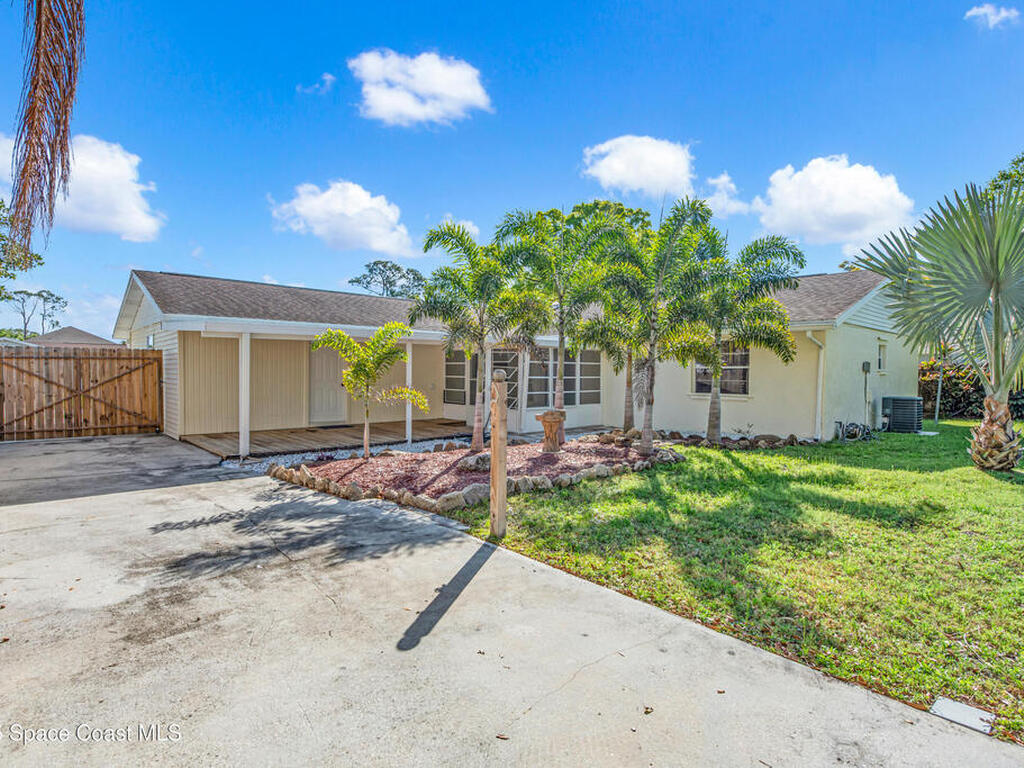 961 Bayberry Lane, Rockledge, FL 32955