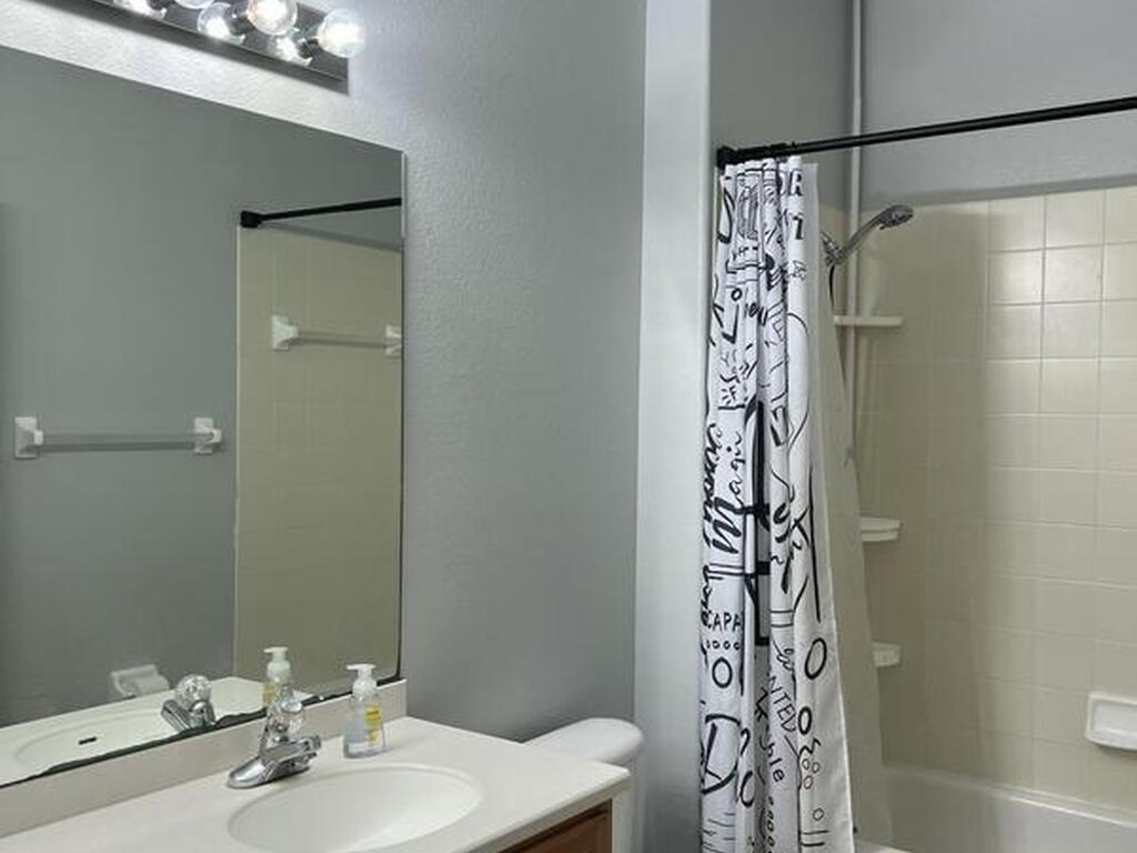 1521 Bridgeport Circle, Rockledge, FL 32955