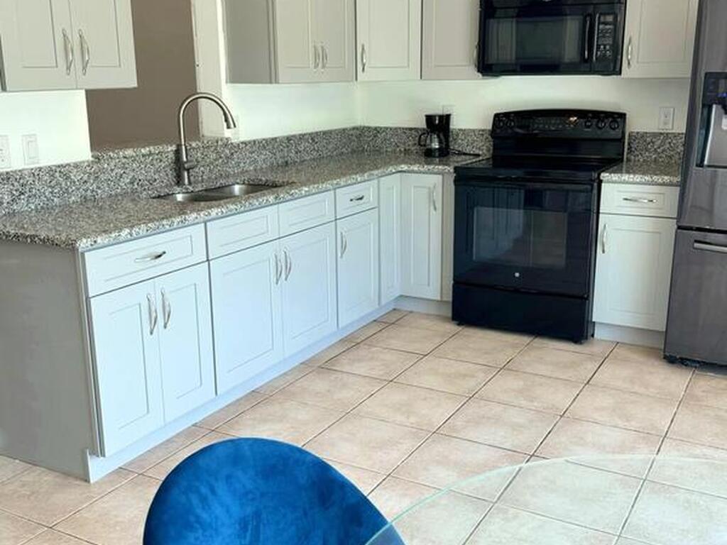 1500 Manzanita Street, Palm Bay, FL 32907