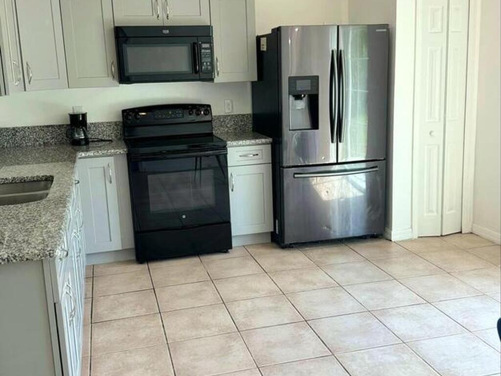 1500 Manzanita Street, Palm Bay, FL 32907