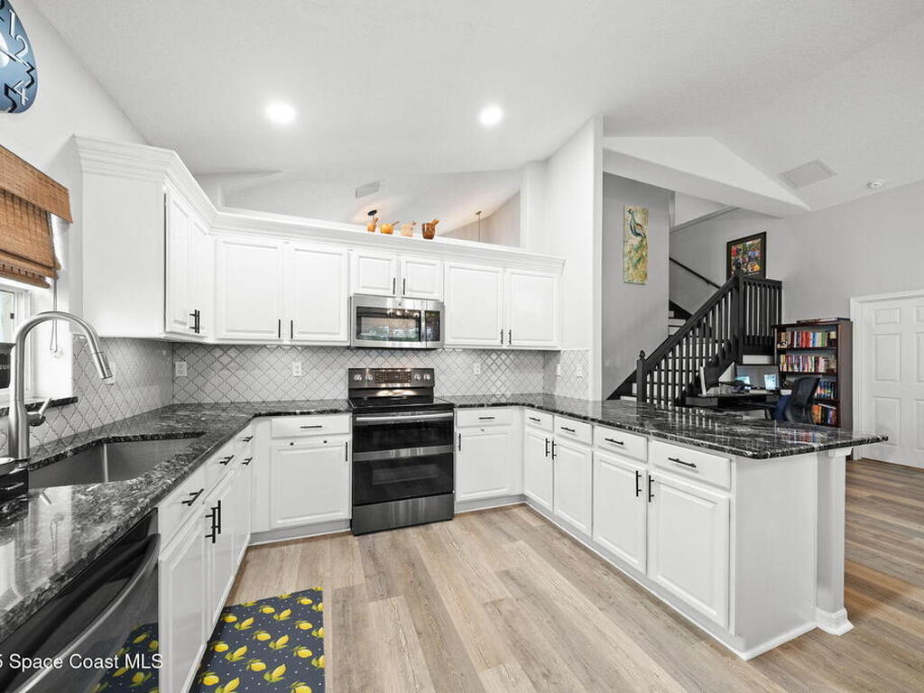 1142 Bainbury Ln, West Melbourne, FL 32904