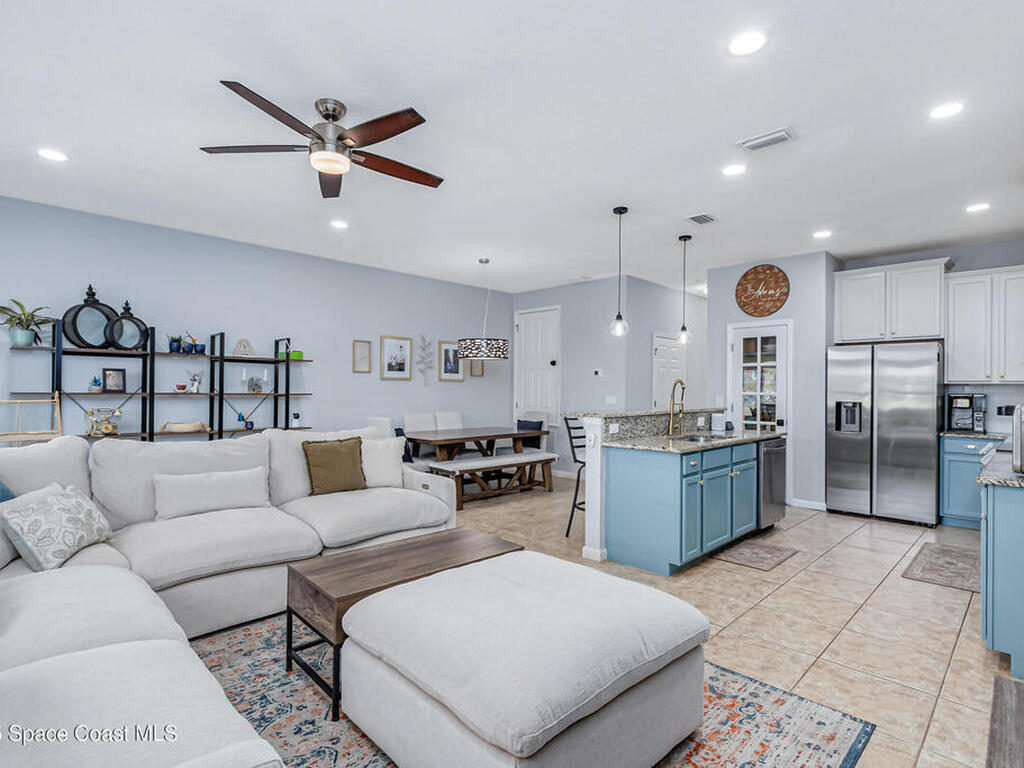 2705 Revolution Street, Melbourne, FL 32935