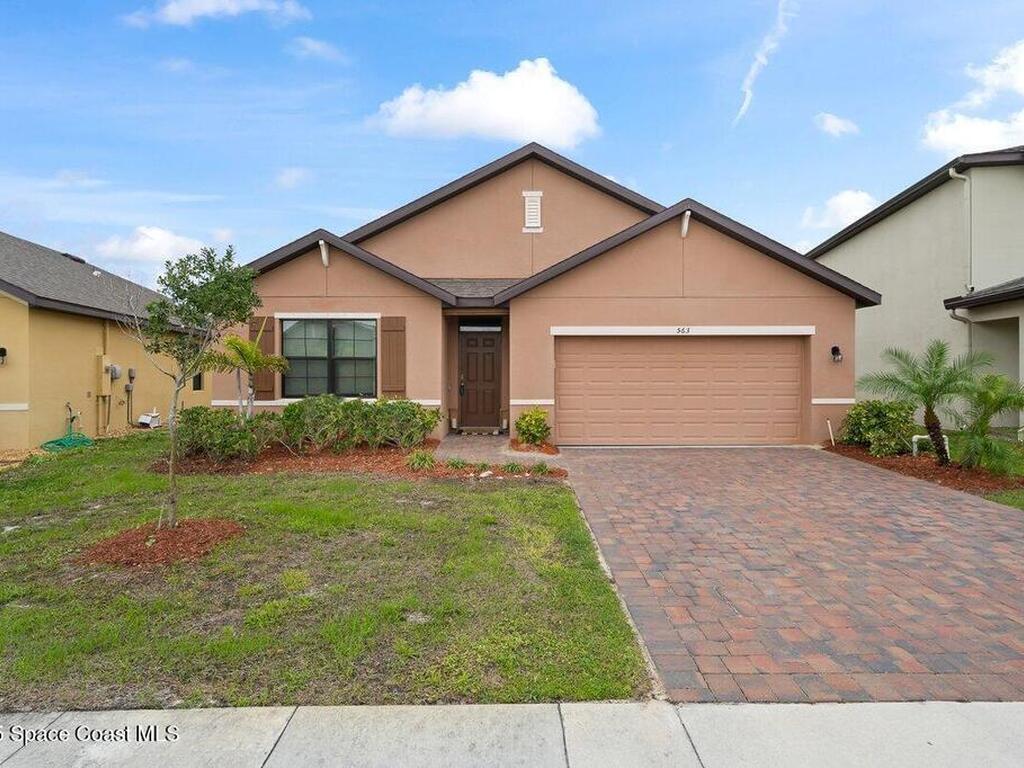 563 Old Country Road, Palm Bay, FL 32909