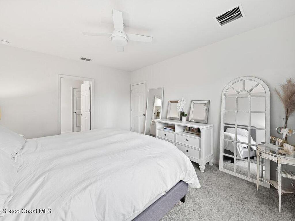 563 Old Country Road, Palm Bay, FL 32909
