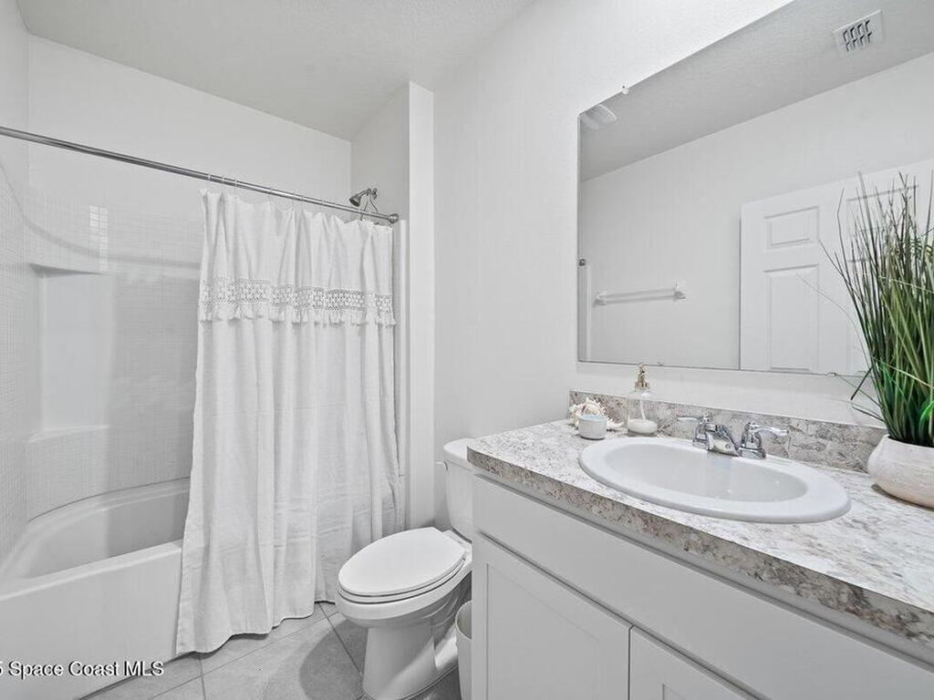 563 Old Country Road, Palm Bay, FL 32909