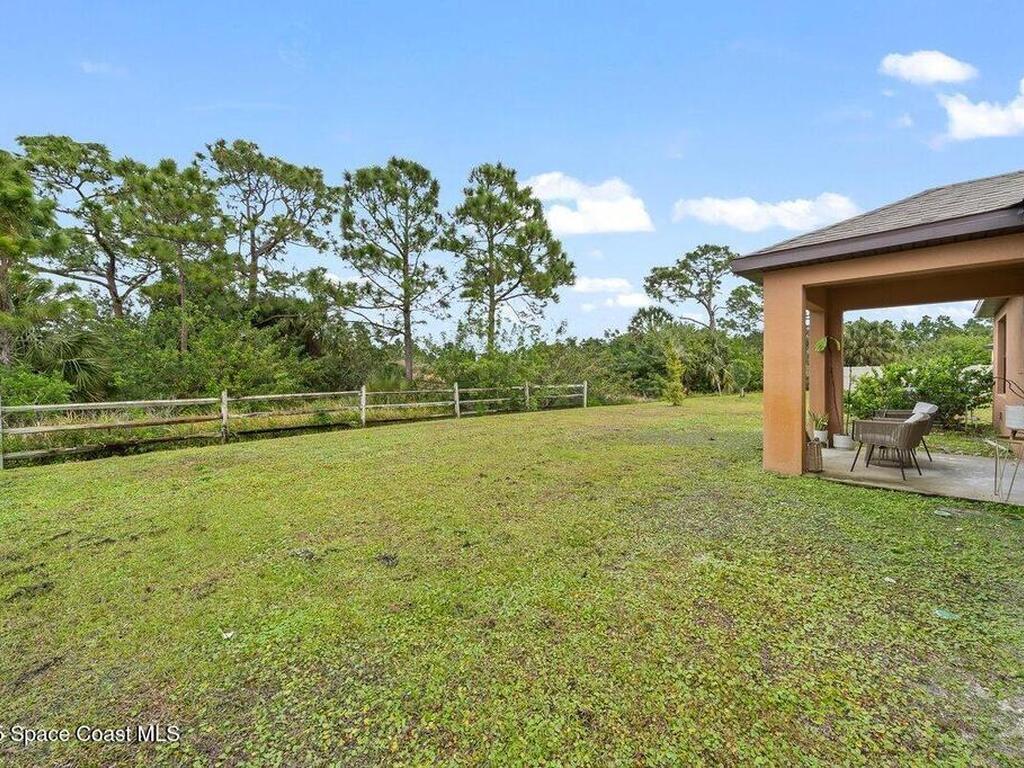 563 Old Country Road, Palm Bay, FL 32909
