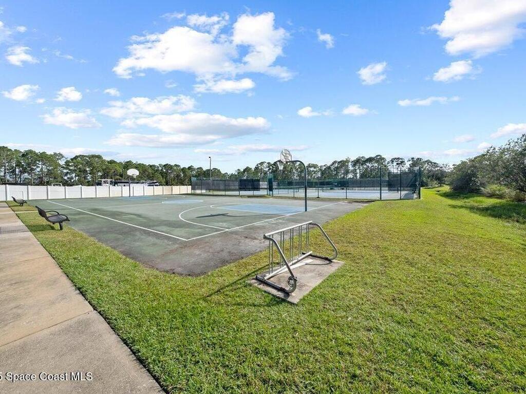 563 Old Country Road, Palm Bay, FL 32909