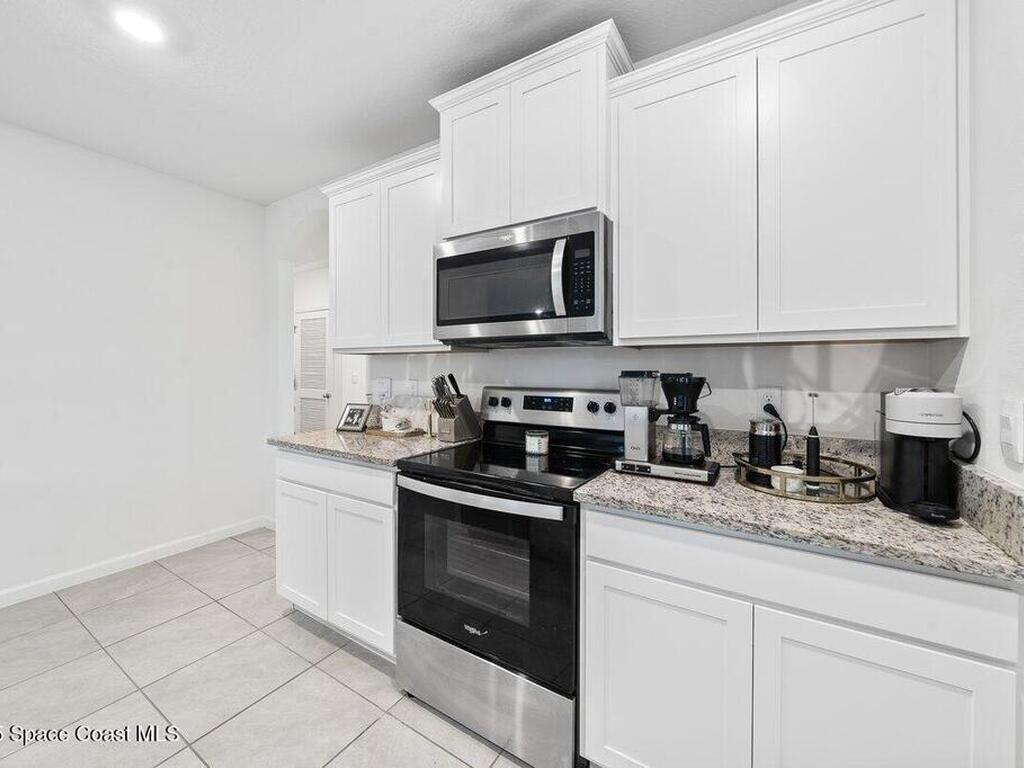 563 Old Country Road, Palm Bay, FL 32909