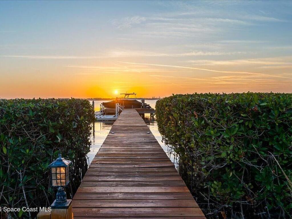 466 Lanternback Island Drive, Satellite Beach, FL 32937
