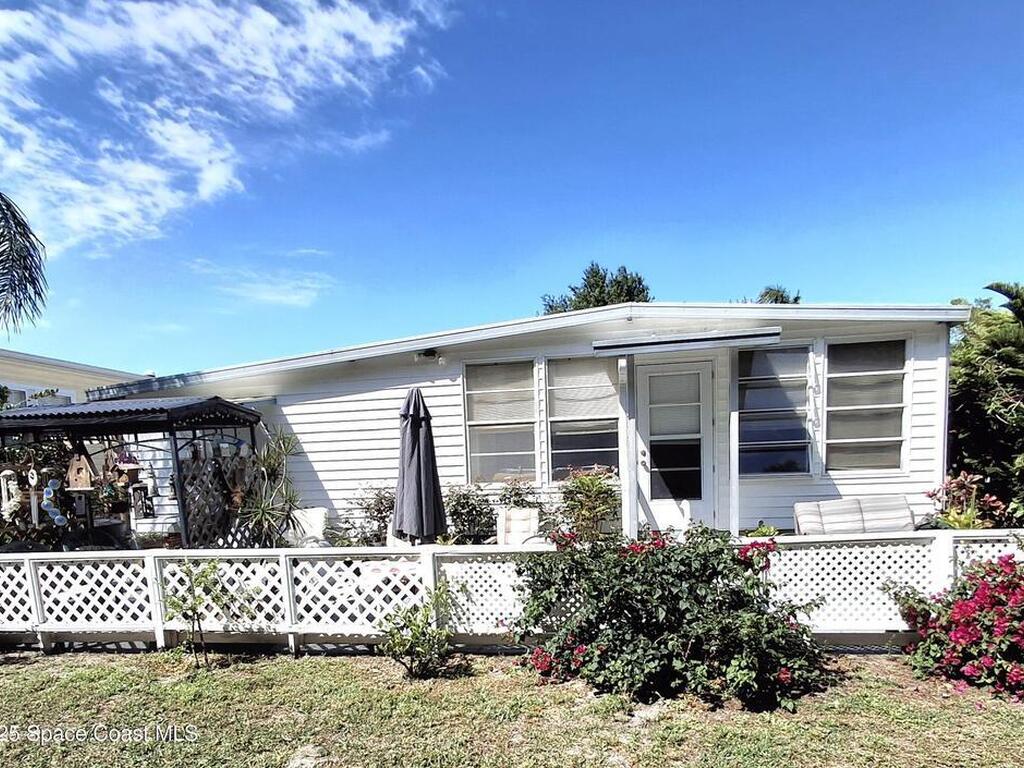 441 Egret Circle, Barefoot Bay, FL 32976