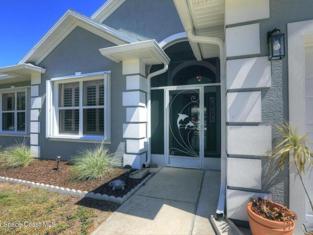 537 Ray Street, Sebastian, FL 32958