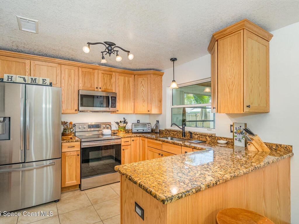 130 Chestnut Avenue, Palm Bay, FL 32907