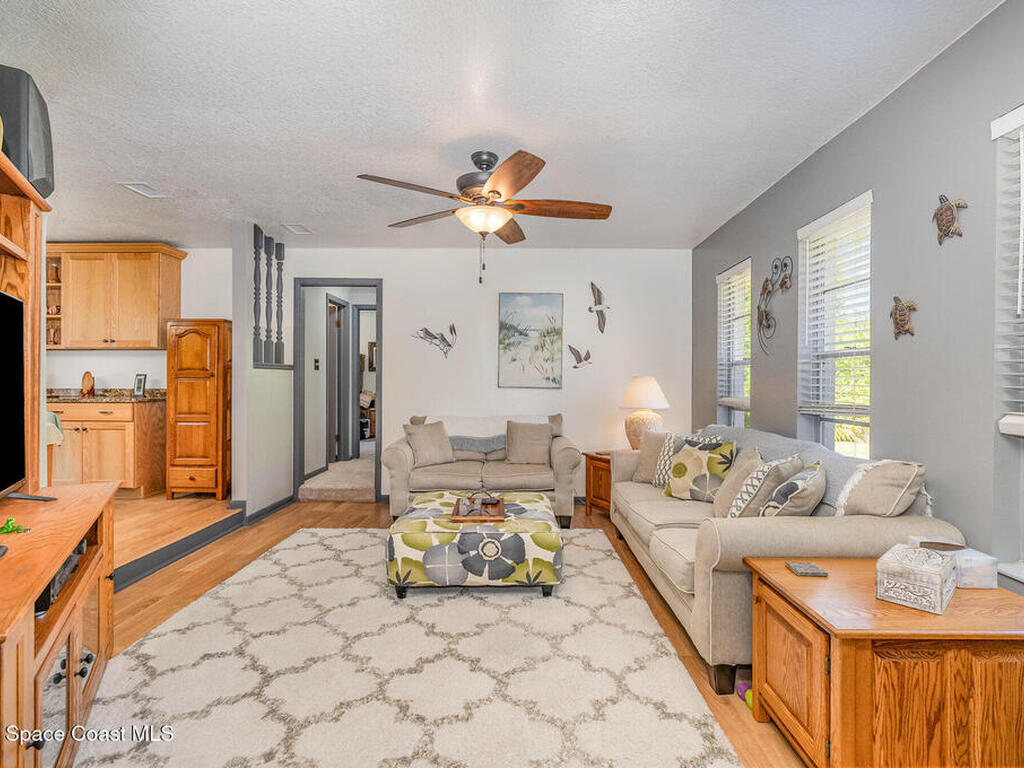 130 Chestnut Avenue, Palm Bay, FL 32907