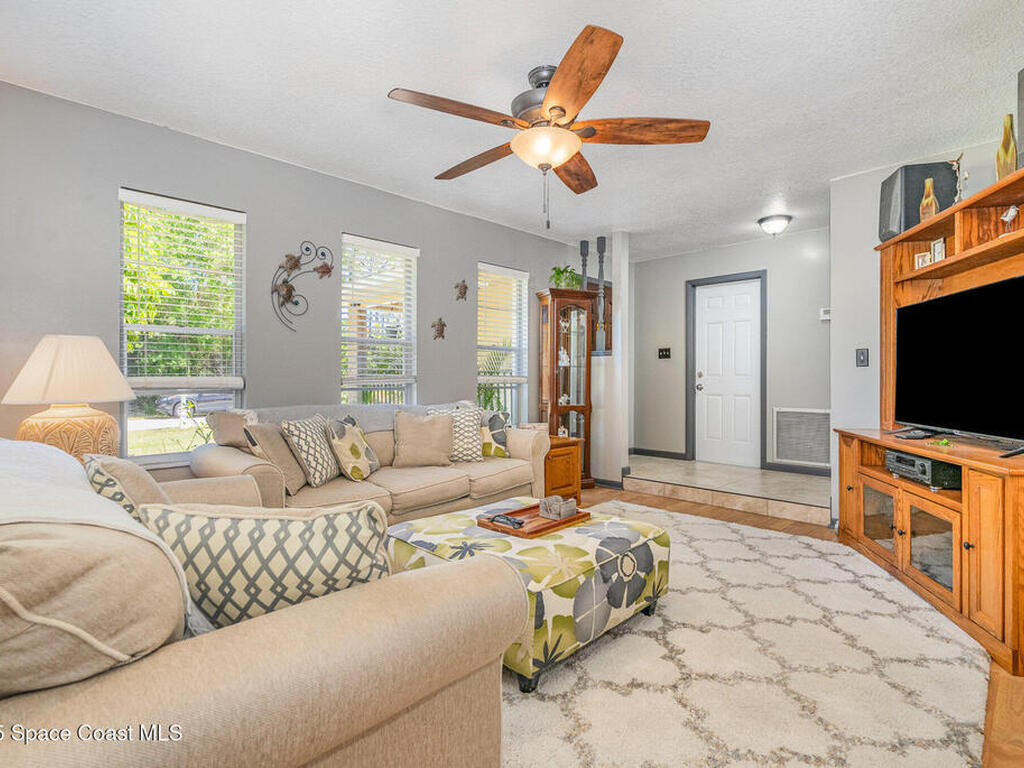 130 Chestnut Avenue, Palm Bay, FL 32907