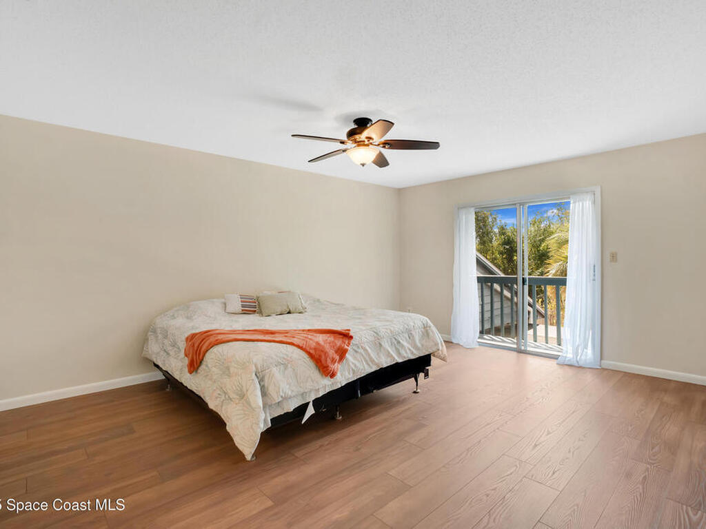 122 Spreading Oak Court, Sanford, FL 32771