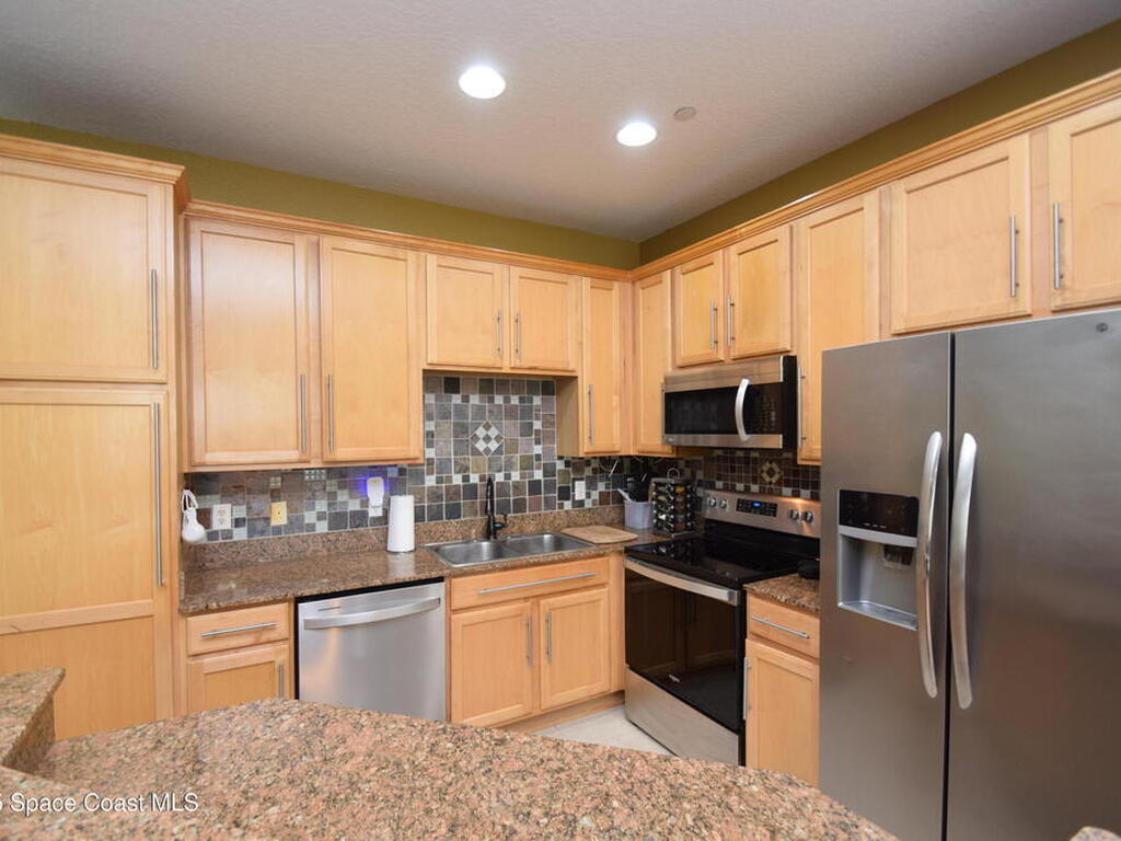 1327 Salem Orchard Lane, Brandon, FL 33510