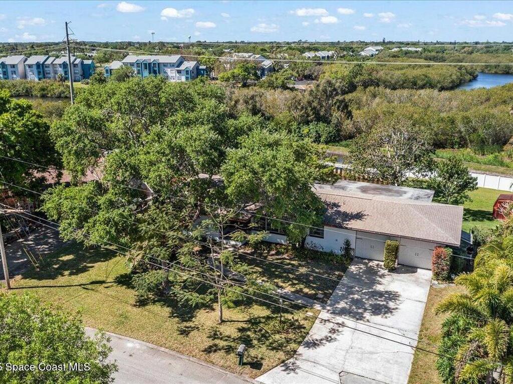 1224 Sun Circle, Melbourne, FL 32935