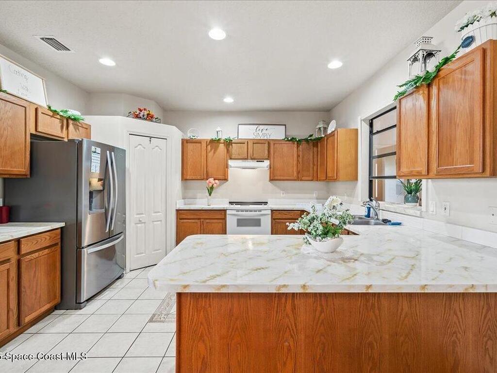 545 Lucas Place, Merritt Island, FL 32953