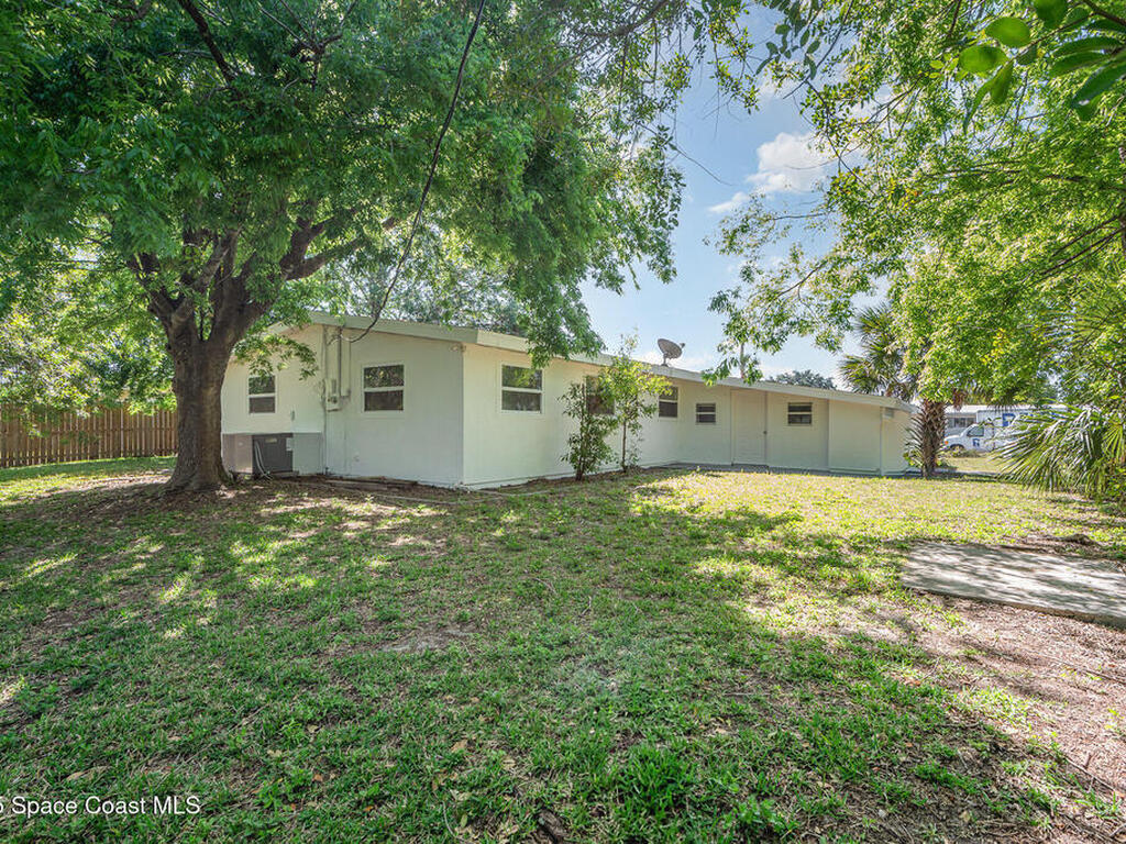 2880 Fountainhead Boulevard, Melbourne, FL 32935