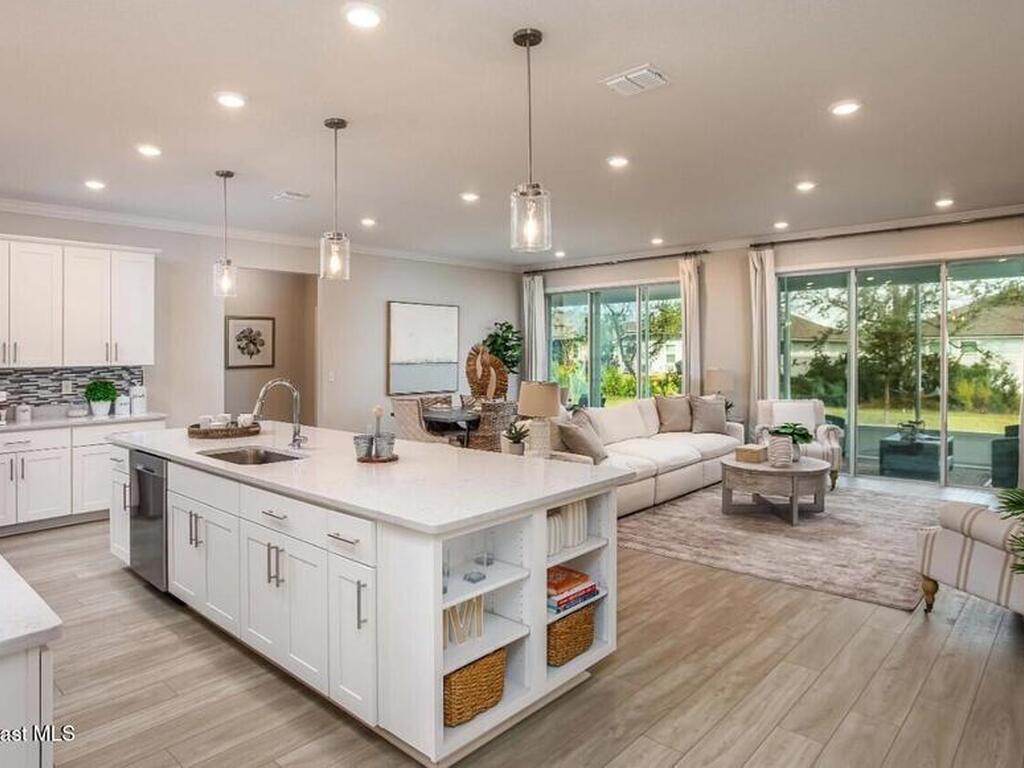 575 Bounty Avenue, Palm Bay, FL 32907