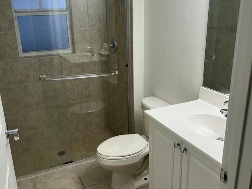 860 Vignoles Avenue, Palm Bay, FL 32905